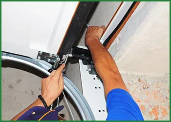 Quality Garage Door Saddle Brook, NJ 551-220-2812 - garagedoor-spring-repair-t-21-gr-39m